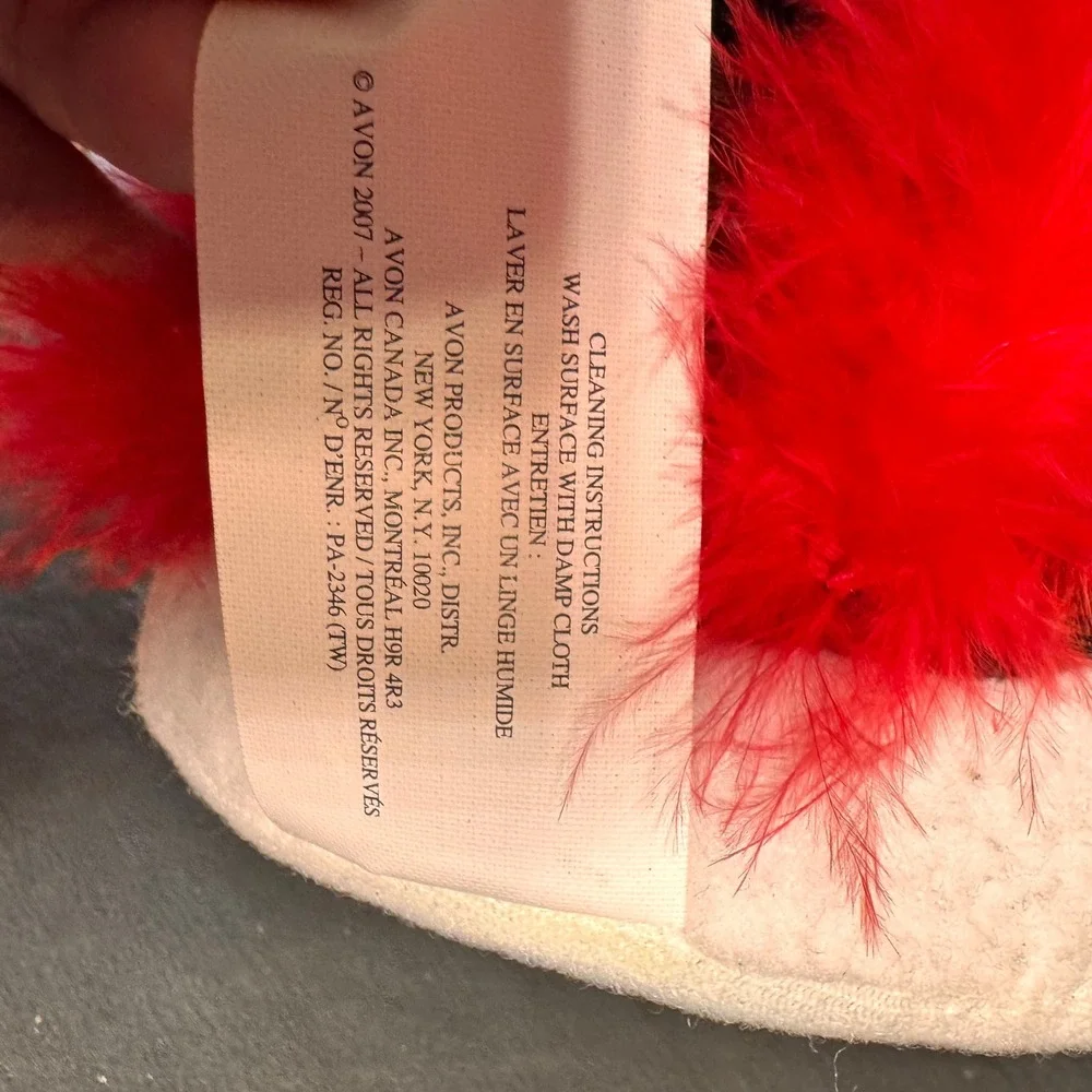 VTG Avon Animated Singing Dancing Penguin Duo Christmas‎ Holiday Display in Box